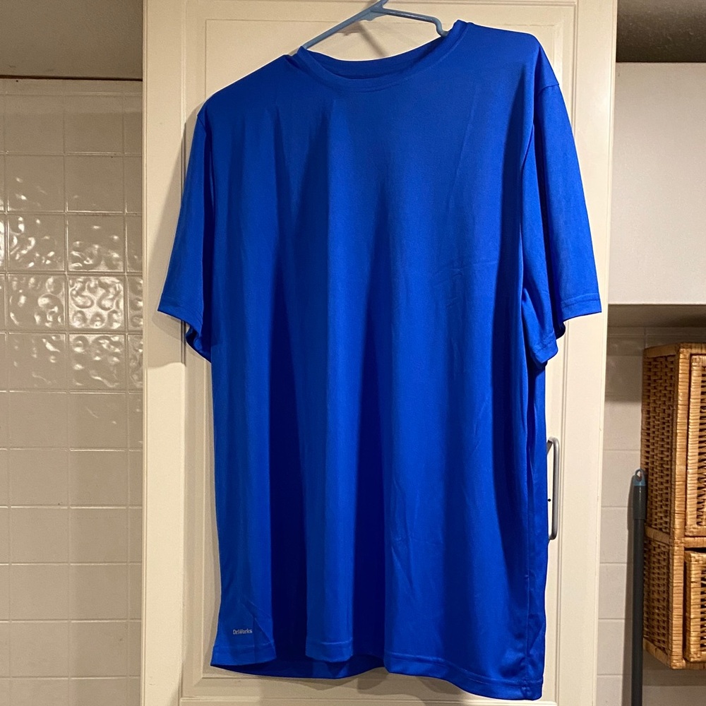 EUC Athletic Works Vibrant Blue Short Sleeve Tee size XL